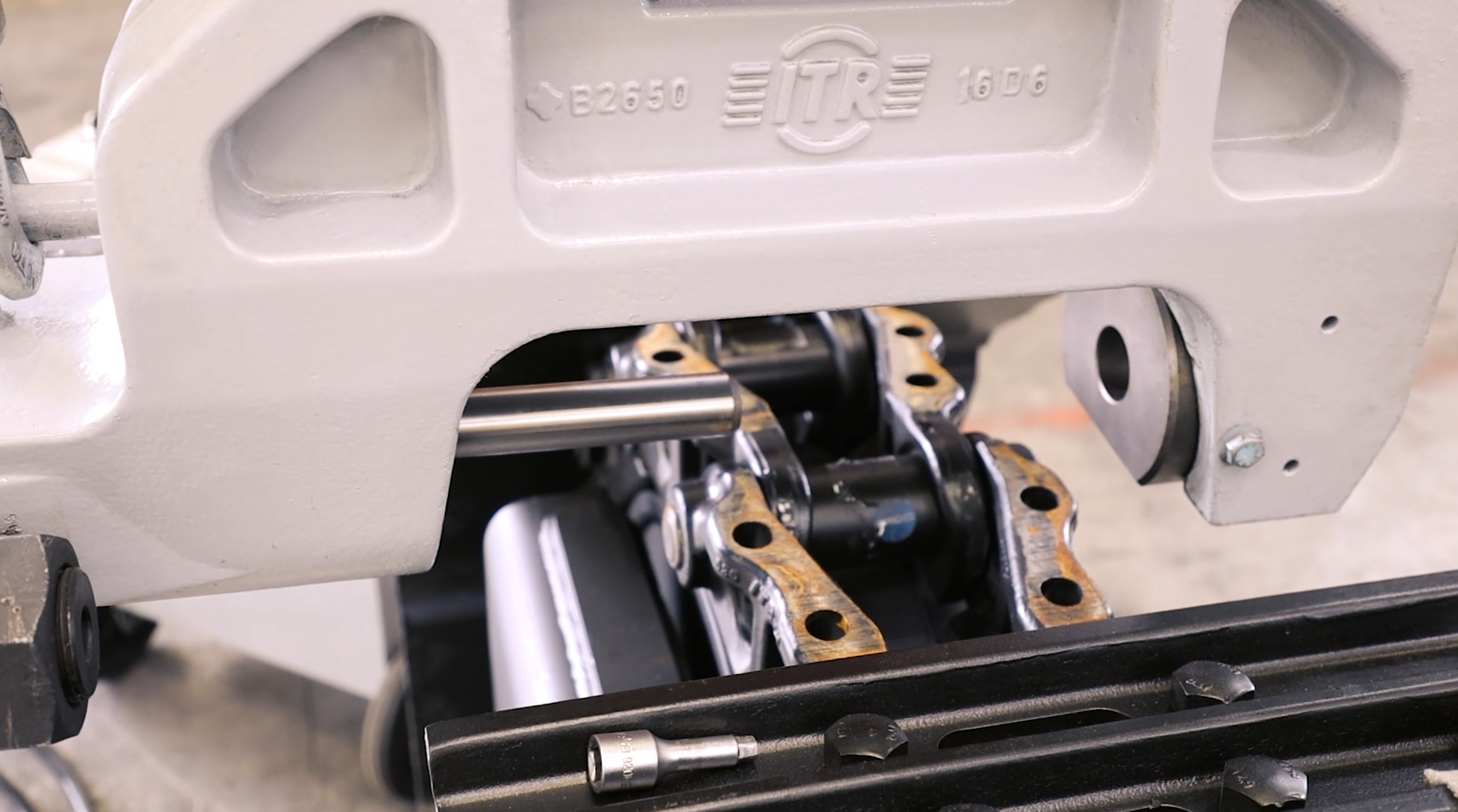 How to avoid damaging a portable hydraulic press
