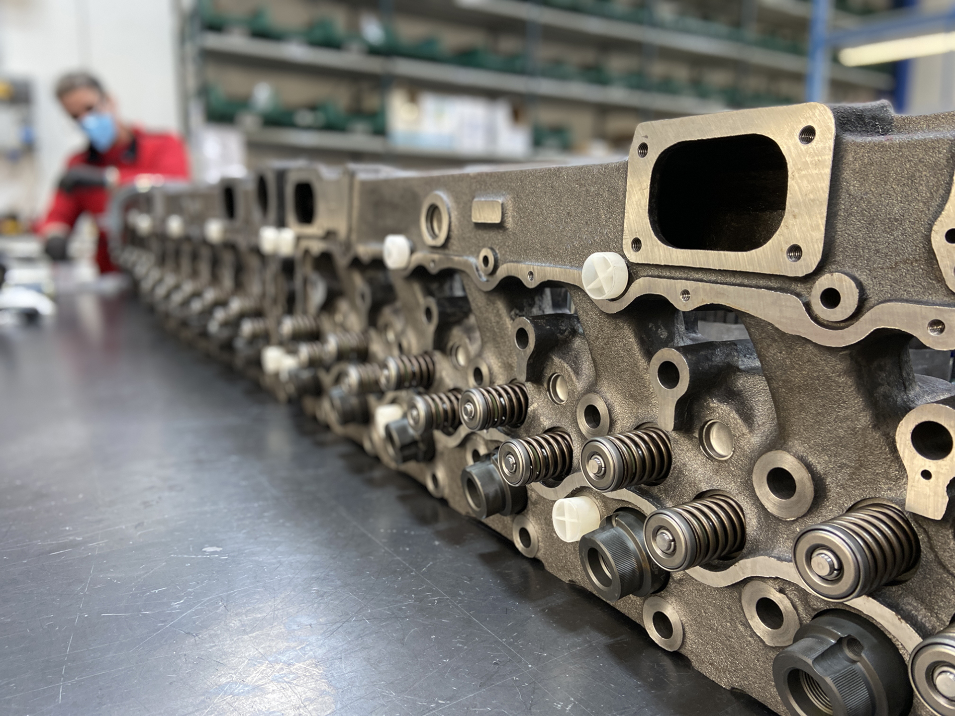 Engine cylinder head: functions and characteristics for high performance