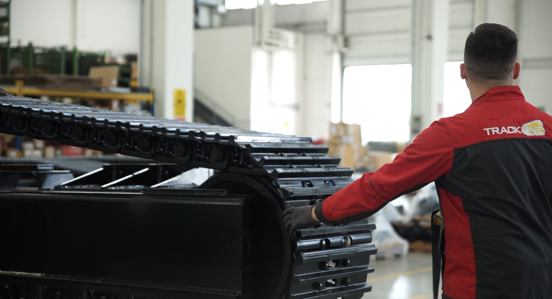 Track One: made-to-measure production combined with big manufacturing capacity
